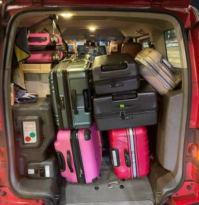 call大的士多行李去機場